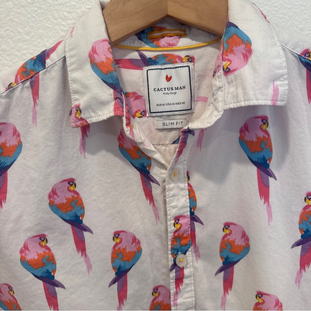 Cactus Man Slim Fit Parrot Button Front Shirt Tropical Vacation Hawaiian Style